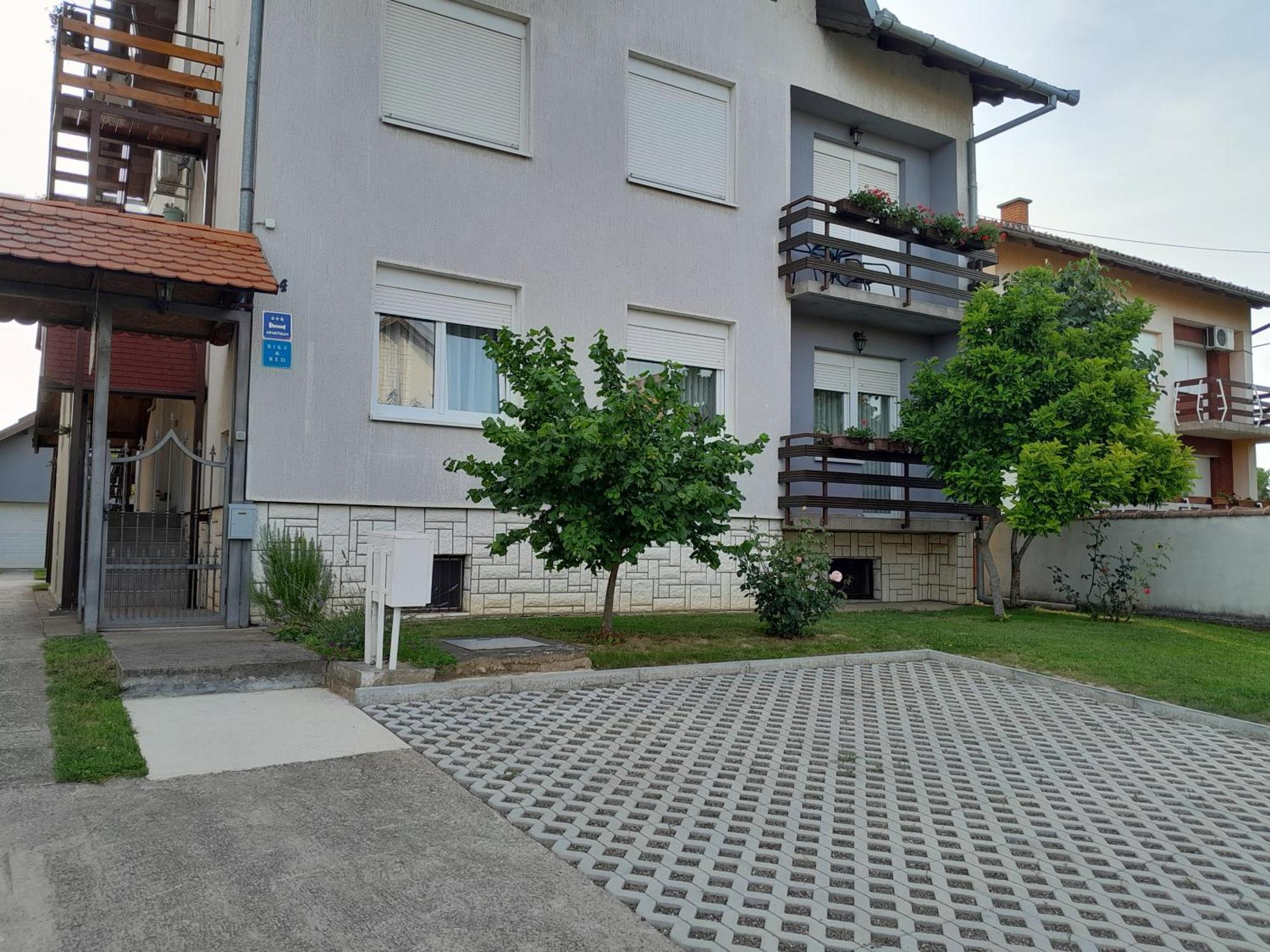 Kod Dide I Bake Vukovar